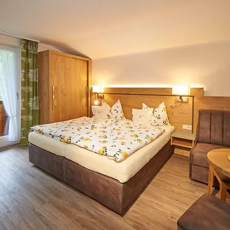 Haus Alpenheim 3*