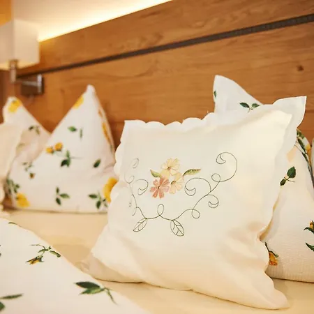 Haus Alpenheim 3*