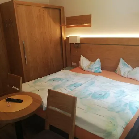 ゲストハウス Haus Alpenheim フラッハウ